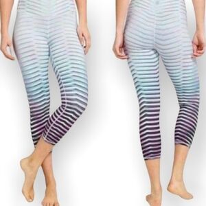Athleta White White Blue Purple Multi Stripes 7/8 Leggings Size XS or Small